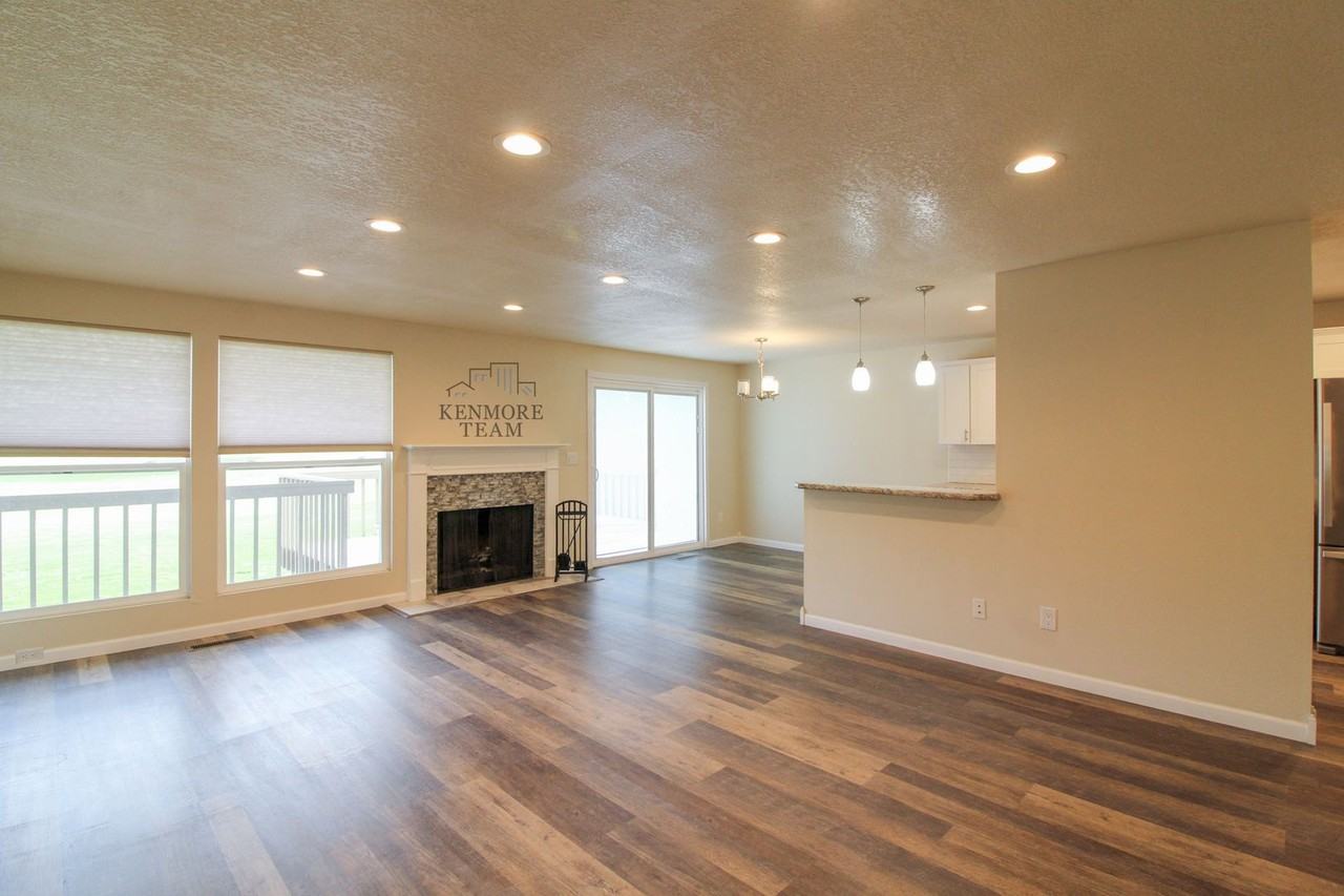 337 Greenbrook Pl - Photo 6 of 20