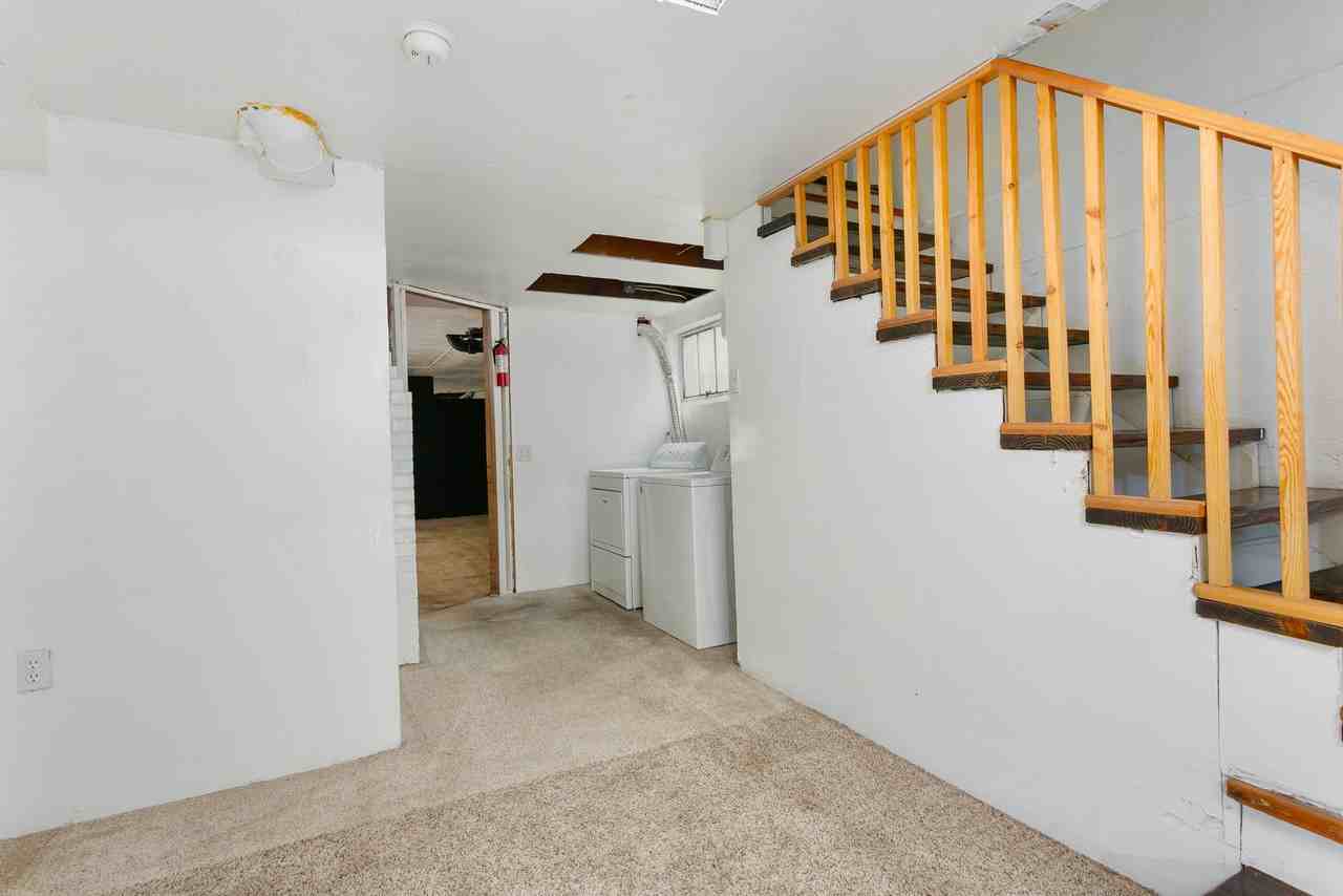 9640 Bridgeport Way Sw - Photo 7 of 24