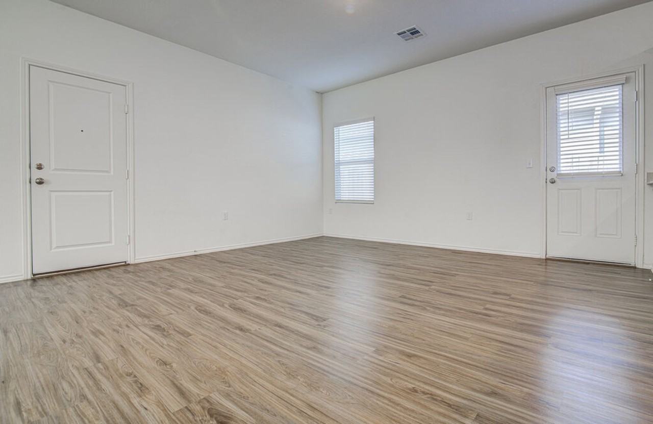 14112 Lyndora Ln - Photo 6 of 29