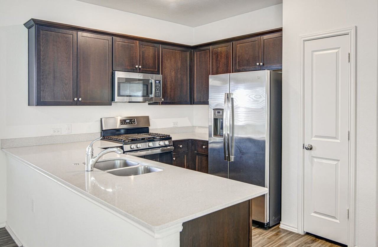 14112 Lyndora Ln - Photo 7 of 29