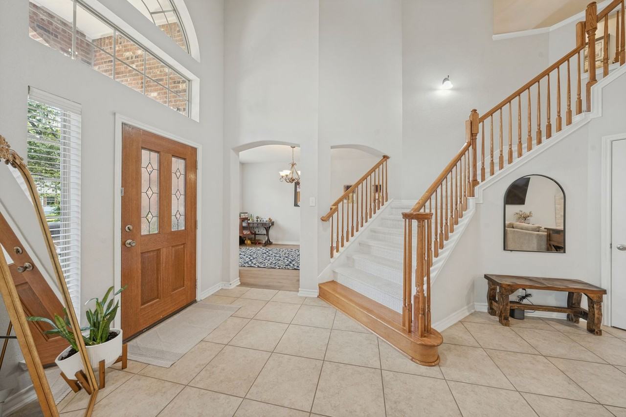 141 Claywell Dr - Photo 4 of 25