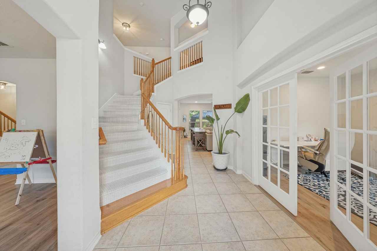 141 Claywell Dr - Photo 7 of 25