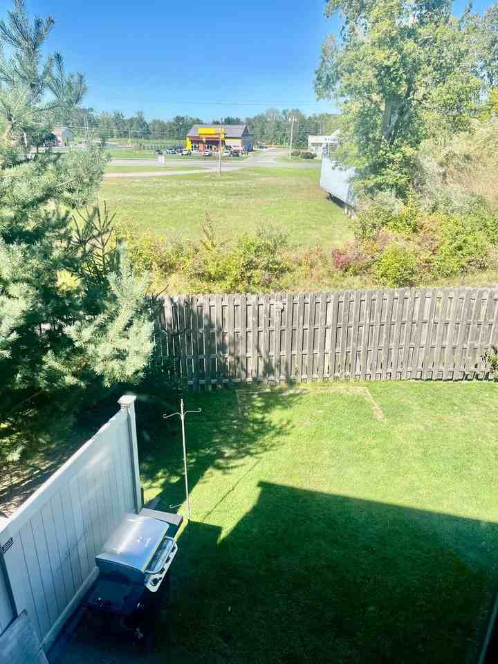 8474 Bubbling Springs Dr - Photo 6 of 17