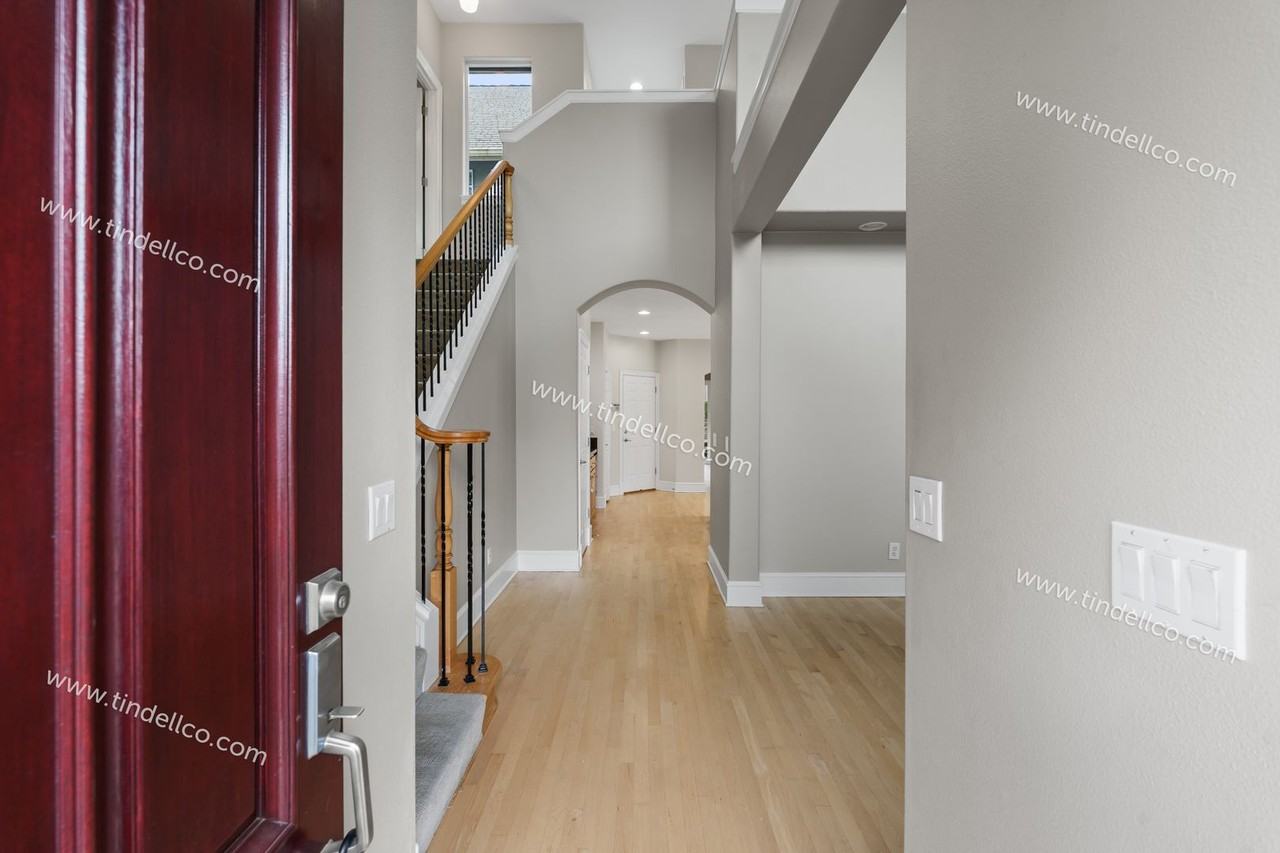 4240 Nw 125th Ave - Photo 3 of 25