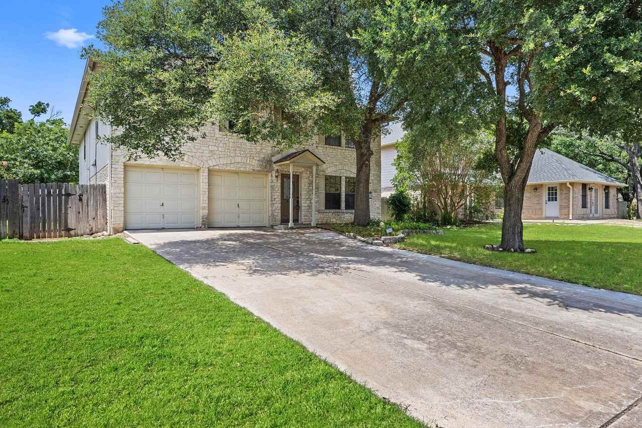 17842 Park Valley Dr - Photo 2 of 42