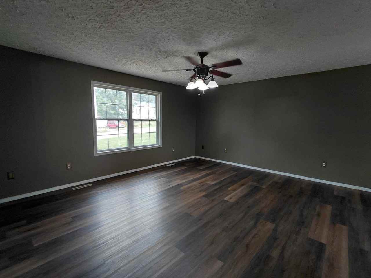 15430 Top Dr - Photo 5 of 19