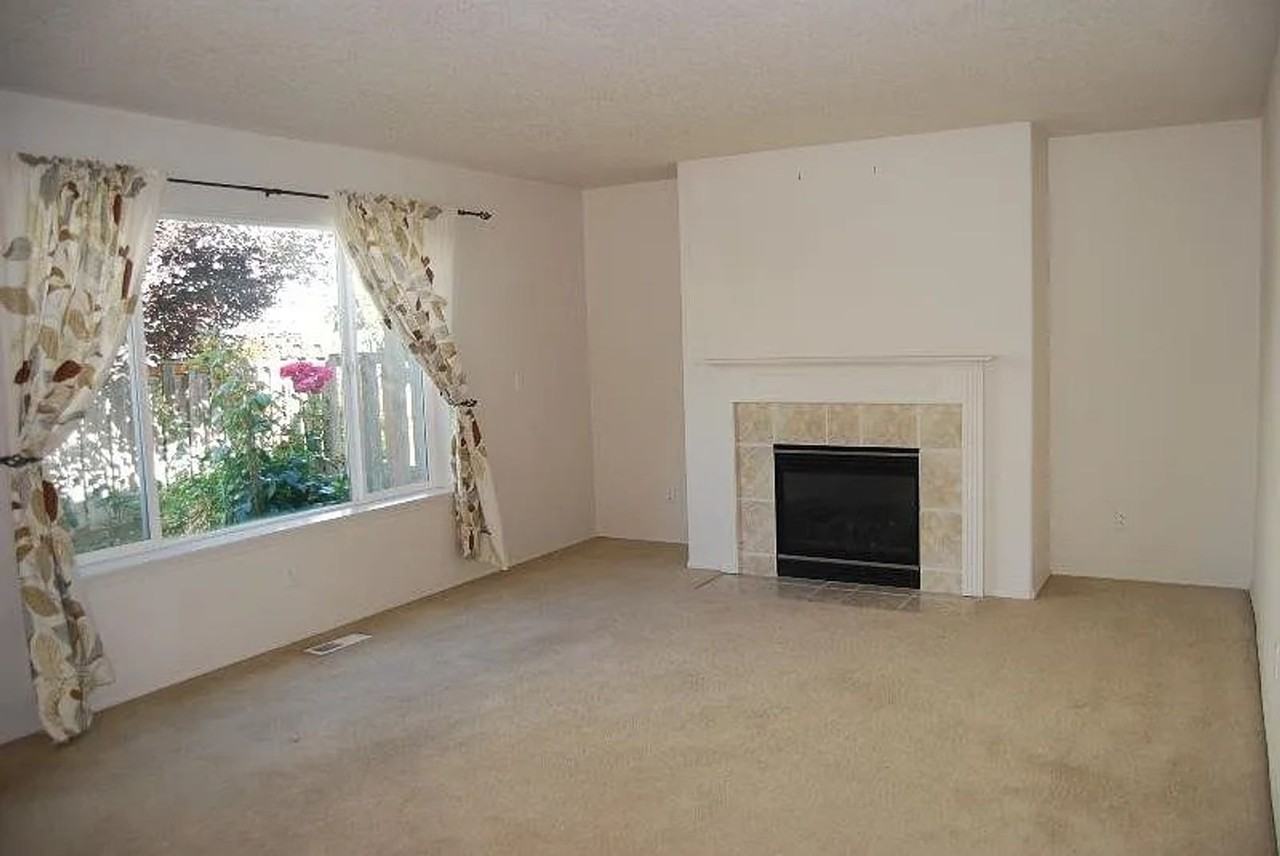16847 Nw Oak Creek Dr - Photo 2 of 8
