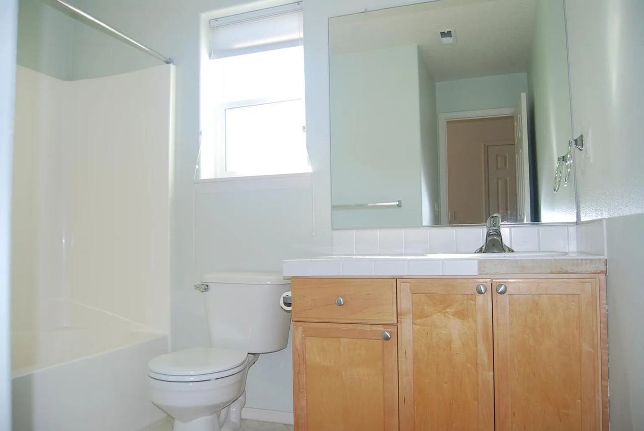 16847 Nw Oak Creek Dr - Photo 6 of 8