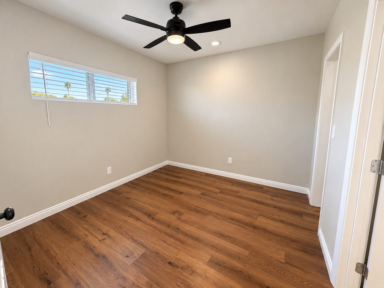 7788 1/2 Laurel Ave - Photo 4 of 9