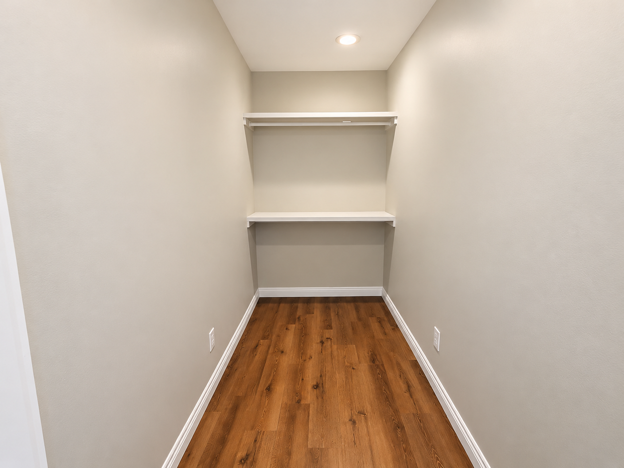 7788 1/2 Laurel Ave - Photo 6 of 9