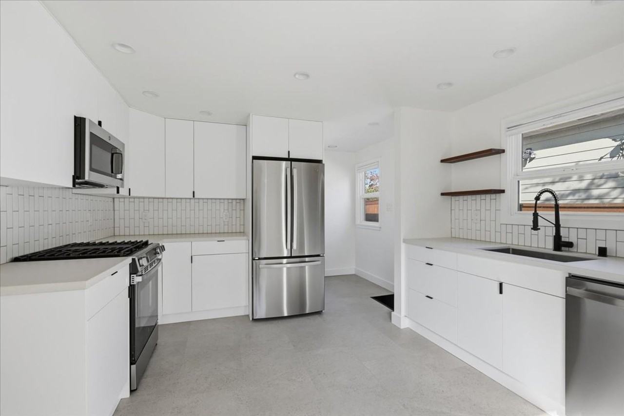 4303 Baker Ave Nw - Photo 4 of 26