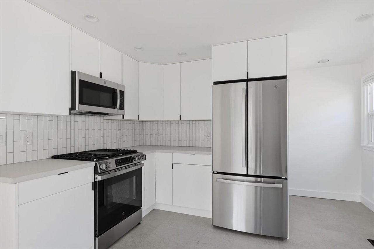 4303 Baker Ave Nw - Photo 5 of 26