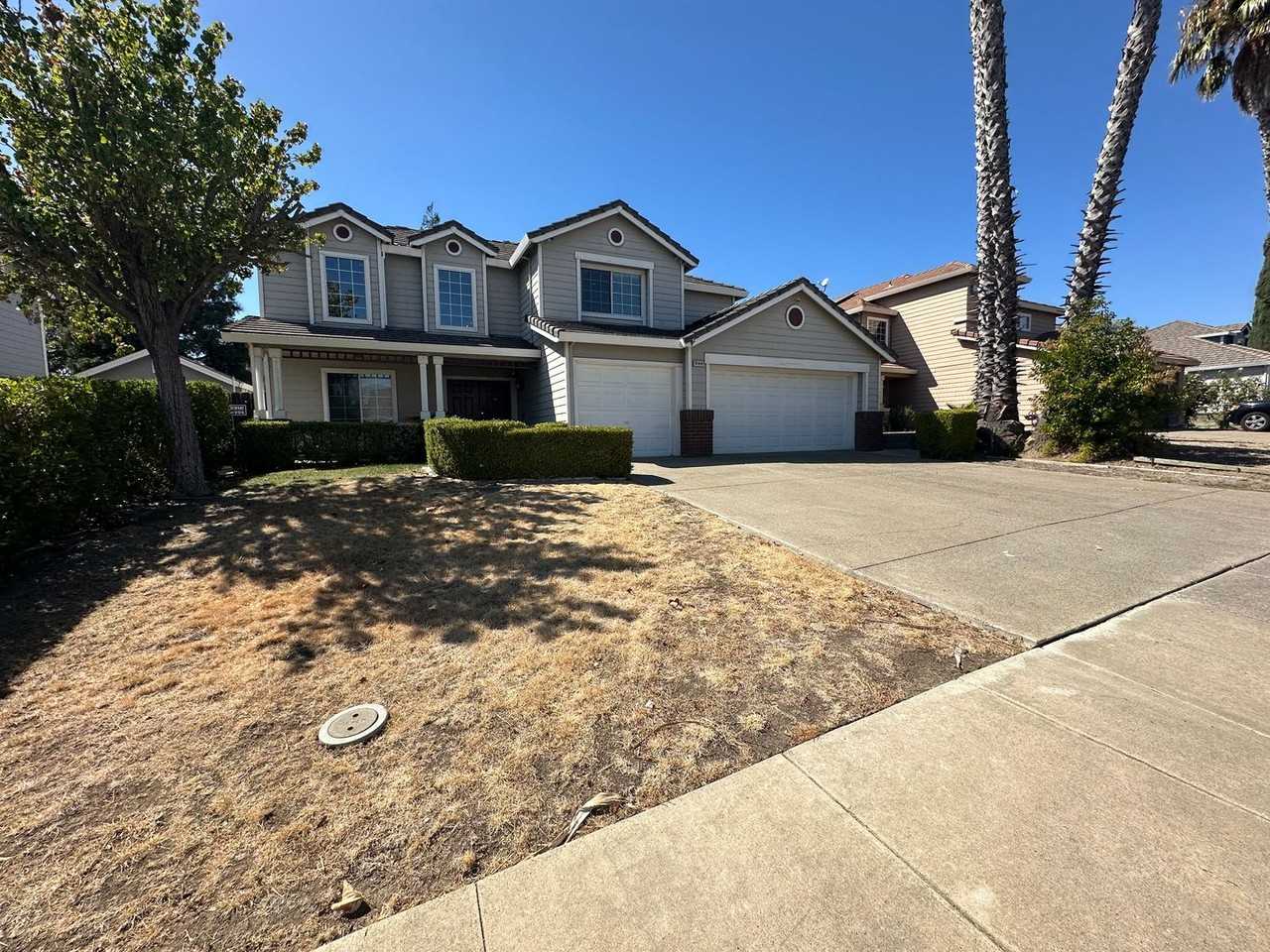 5144 Pioneer Way - Photo 3 of 31