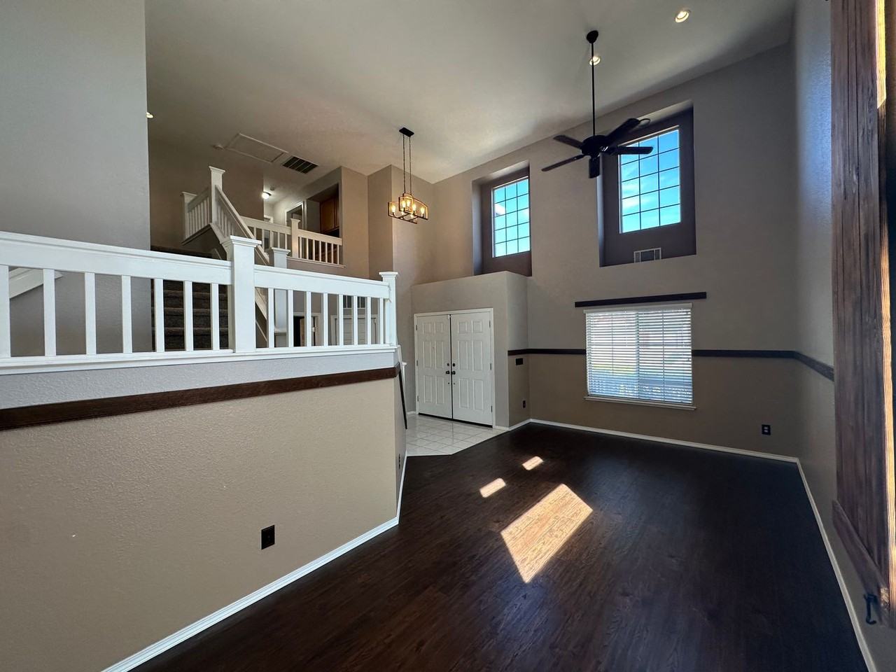 5144 Pioneer Way - Photo 7 of 31