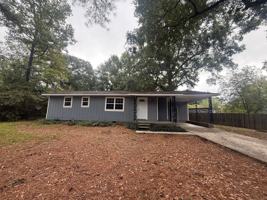 featured image of 826 Shannon Cir Ne