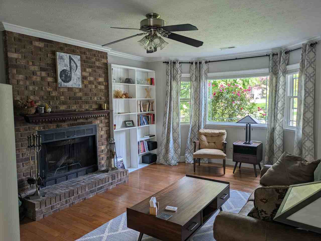 1221 Reston Ct - Photo 5 of 8