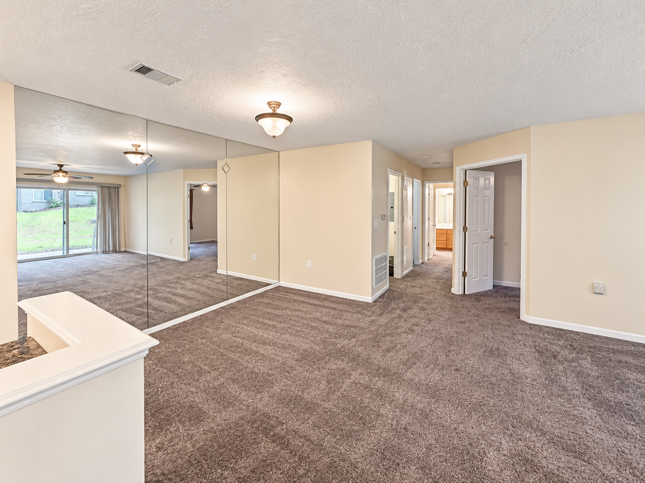 10300 Southern Meadows Dr - Photo 5 of 15