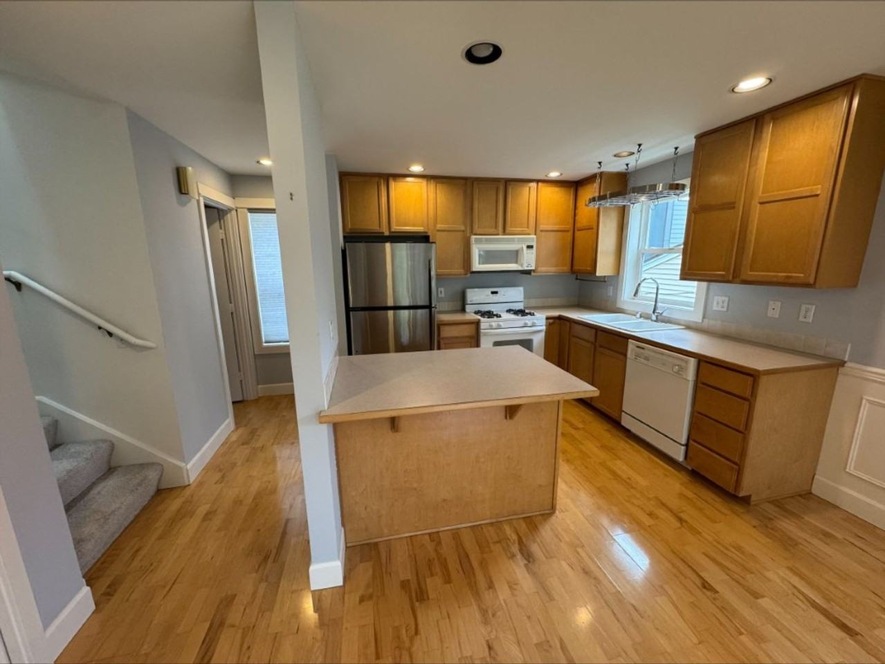 1413 Nw 60th St #A - Photo 5 of 21