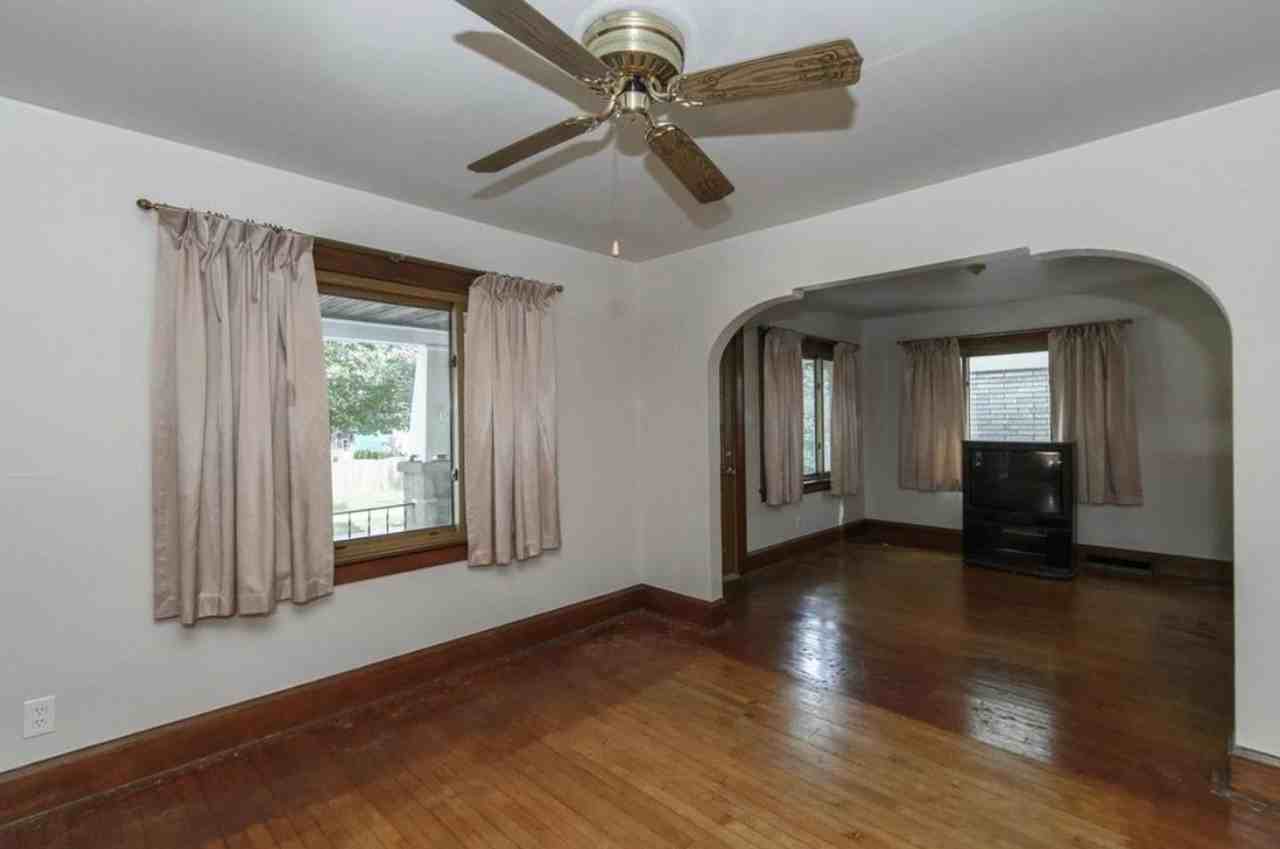 2209 S 63rd St - Photo 2 of 13
