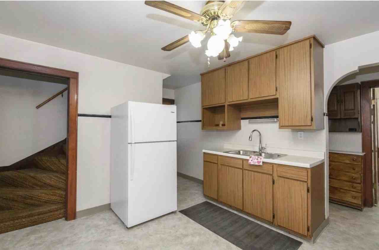 2209 S 63rd St - Photo 7 of 13