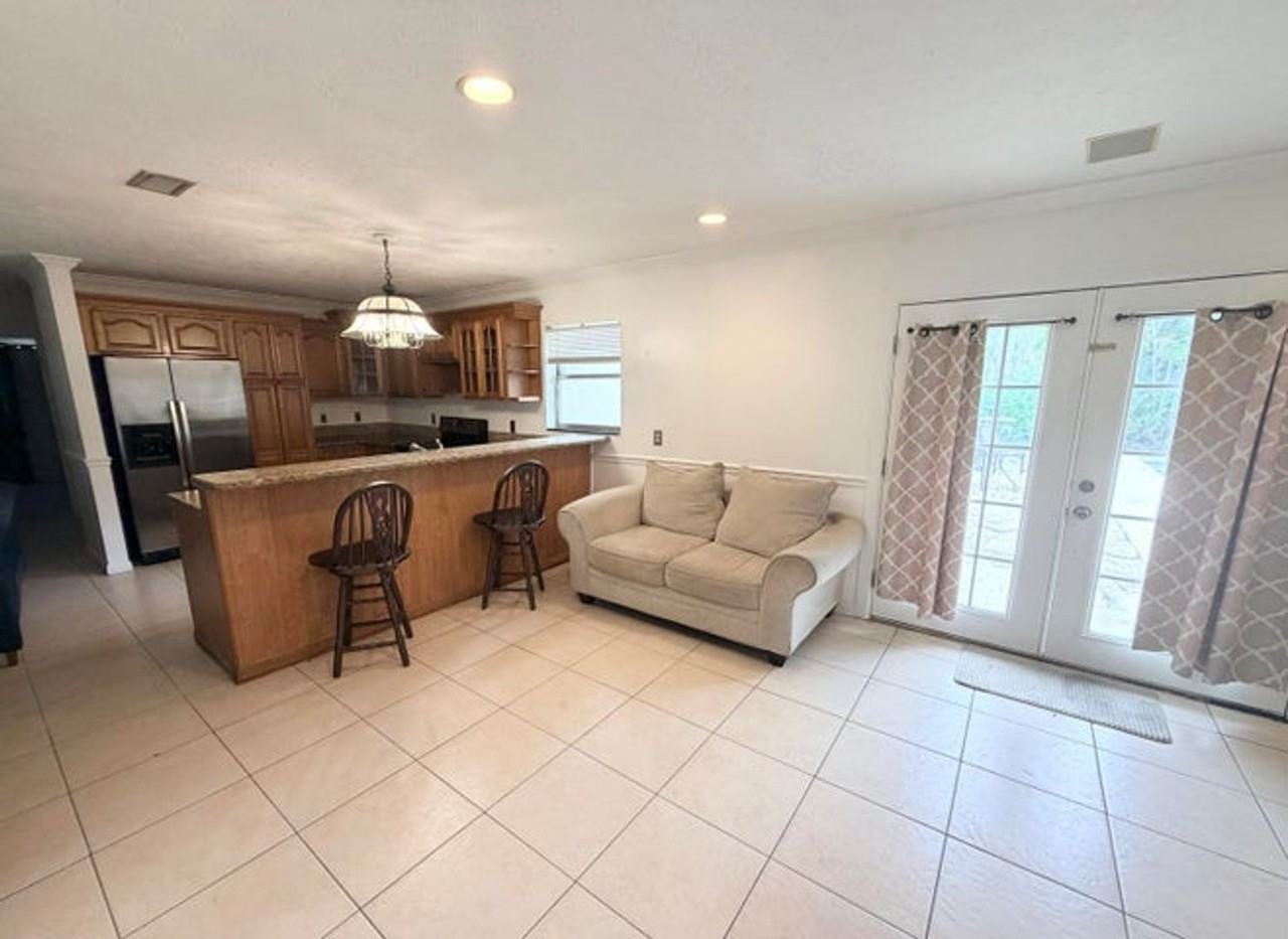 2855 Boston Ct - Photo 3 of 18