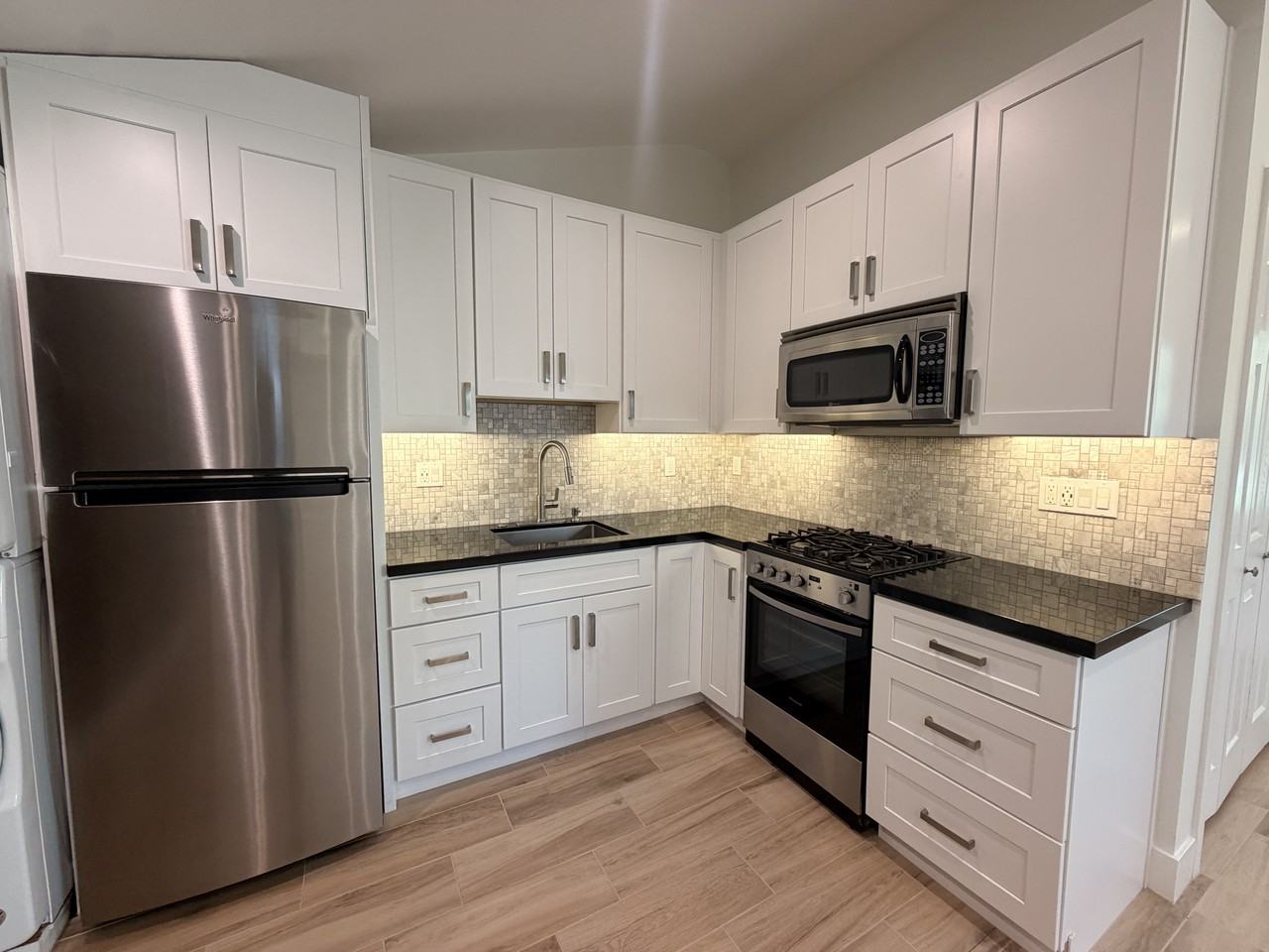 7537 Royer Avenue - Photo 5 of 15