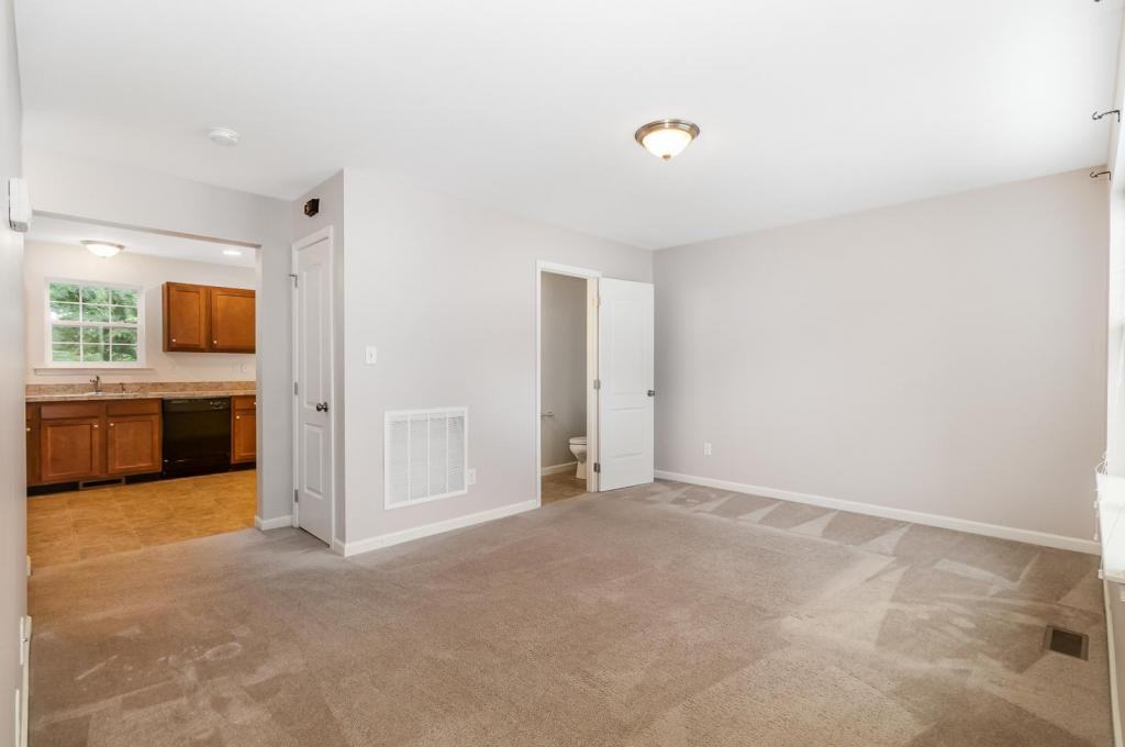 39 Crooked Dr - Photo 7 of 27