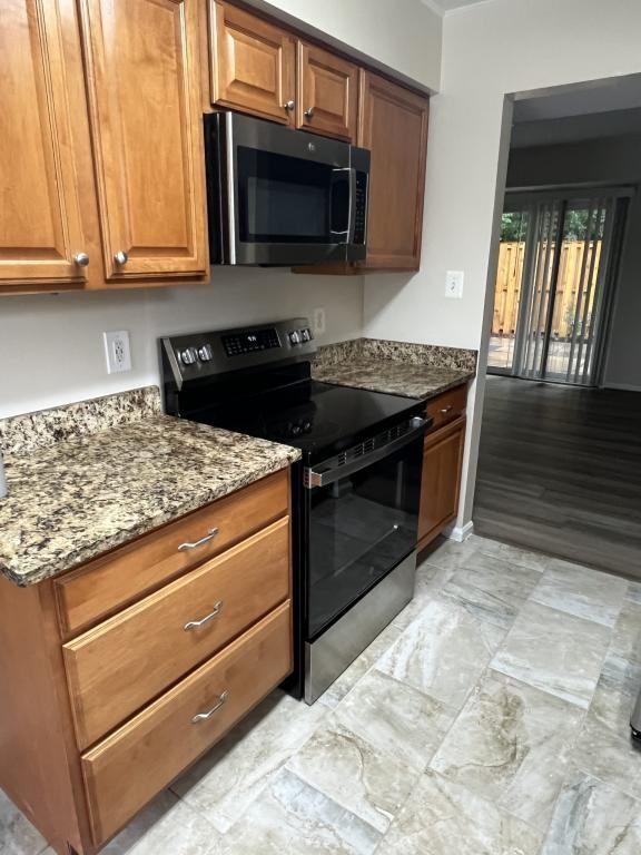 937 Holborn Ct - Photo 7 of 35