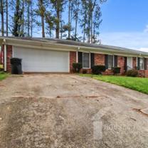 301 Ladbroke Rd - Photo 1 of 1