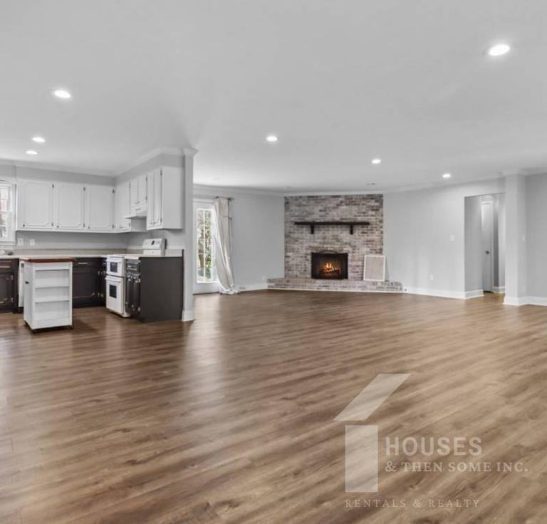 301 Ladbroke Rd - Photo 3 of 17