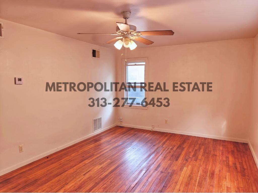 34122 Decatur Ct - Photo 2 of 5