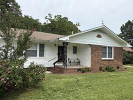 featured image of 921 Lonnie Farm Rd