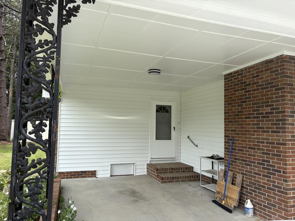 921 Lonnie Farm Rd - Photo 2 of 23