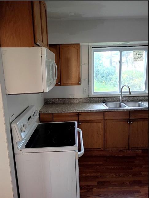 159 Millbank St - Photo 4 of 10