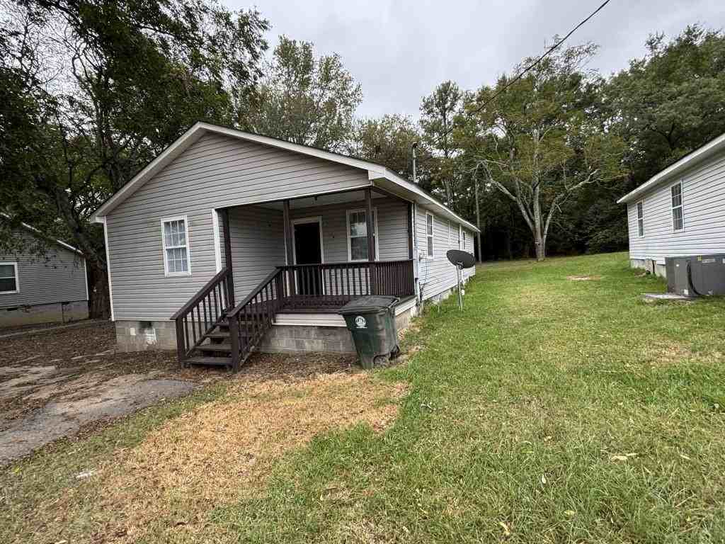 1239 Boone St - Photo 2 of 22