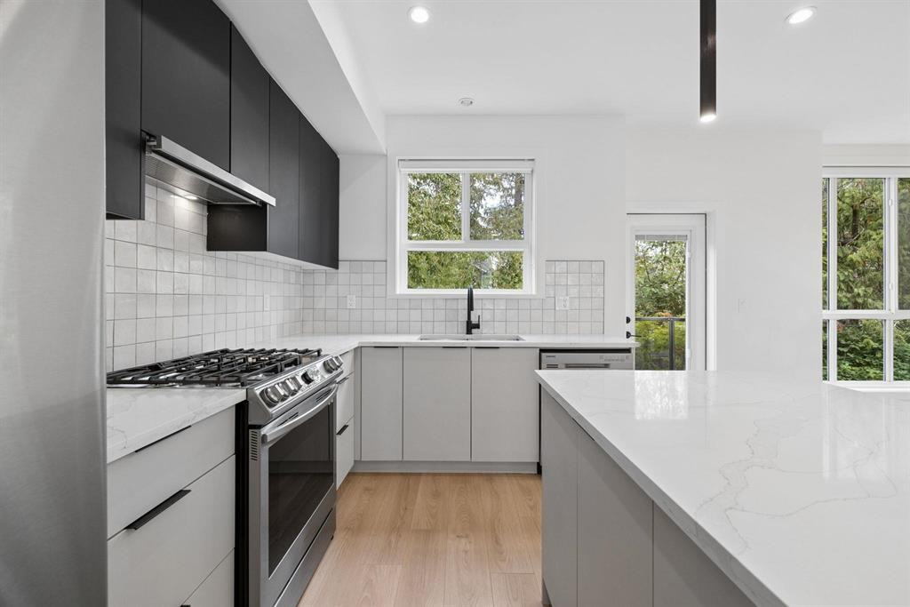 7670 207 Street #22 - Photo 3 of 28