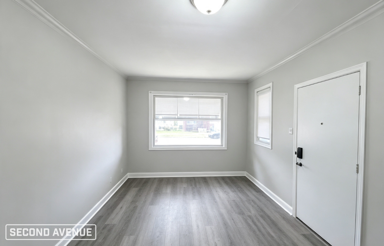 8239 S Woodlawn Ave - Photo 2 of 18