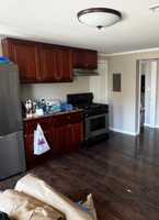 featured image of 1415 Bleecker St #4