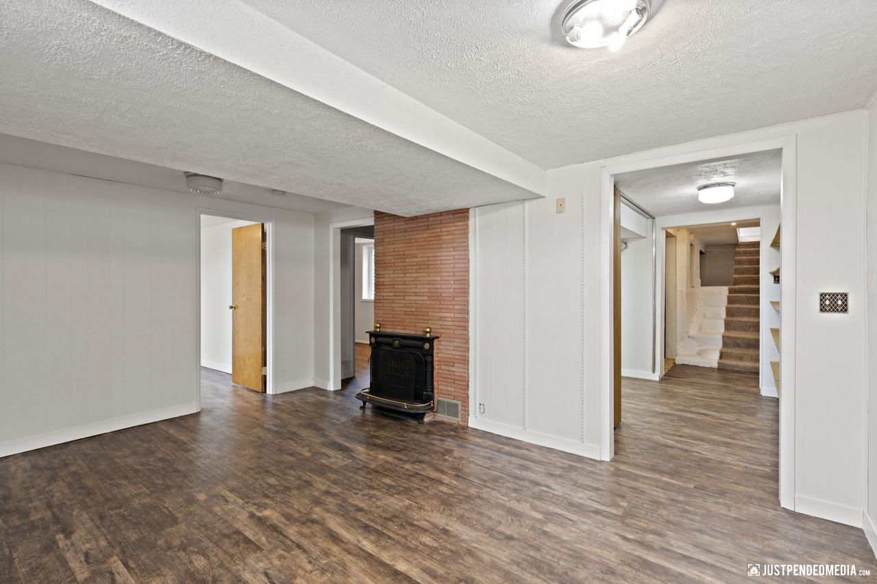 1417 Karluk St - Photo 7 of 14