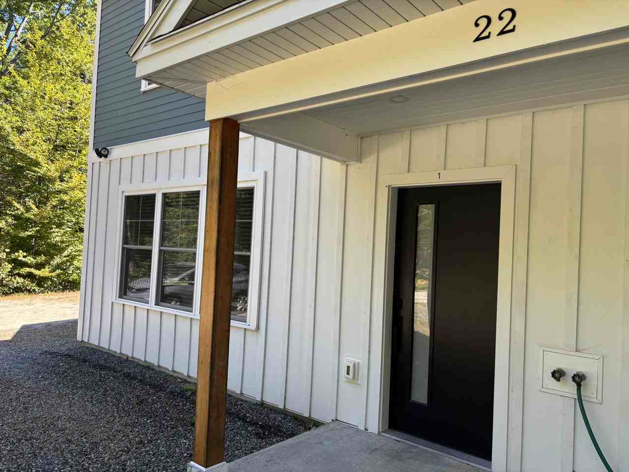 22 Harmon Rd #1 - Photo 4 of 27