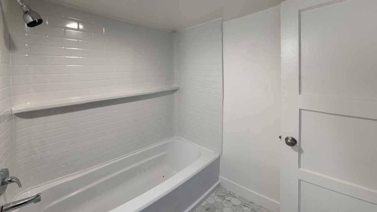 836 Wall St #2 - Photo 4 of 6