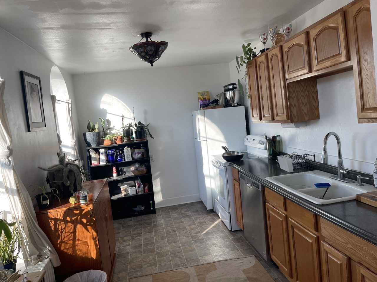 504 4th Ave E #2 - Photo 2 of 8