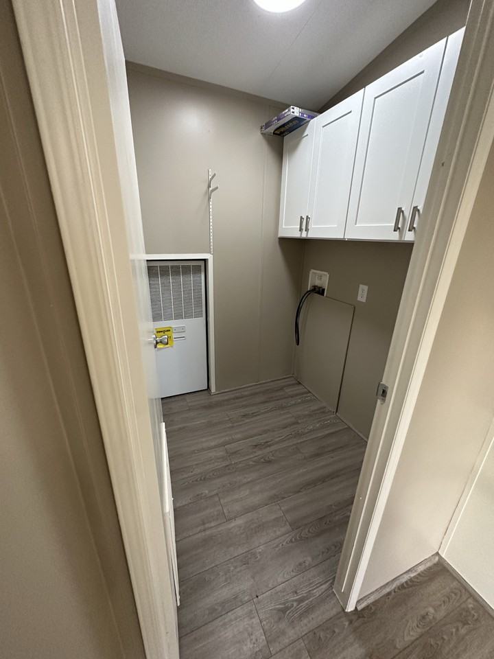 515 Connie St - Photo 2 of 14
