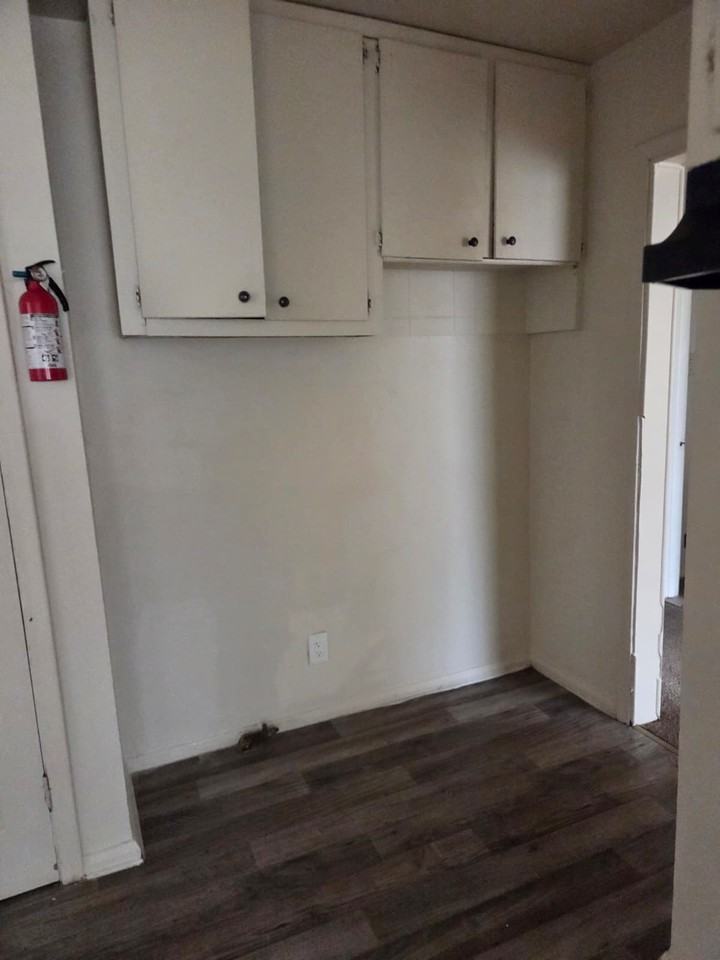 4249 Duane St - Photo 3 of 11