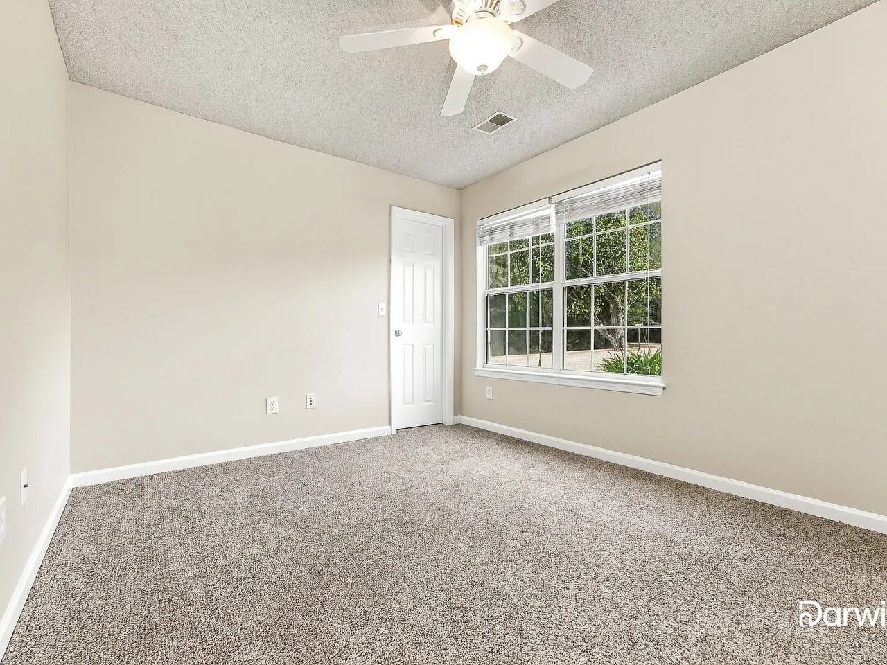 617 Hainesworth Drive - Photo 3 of 12