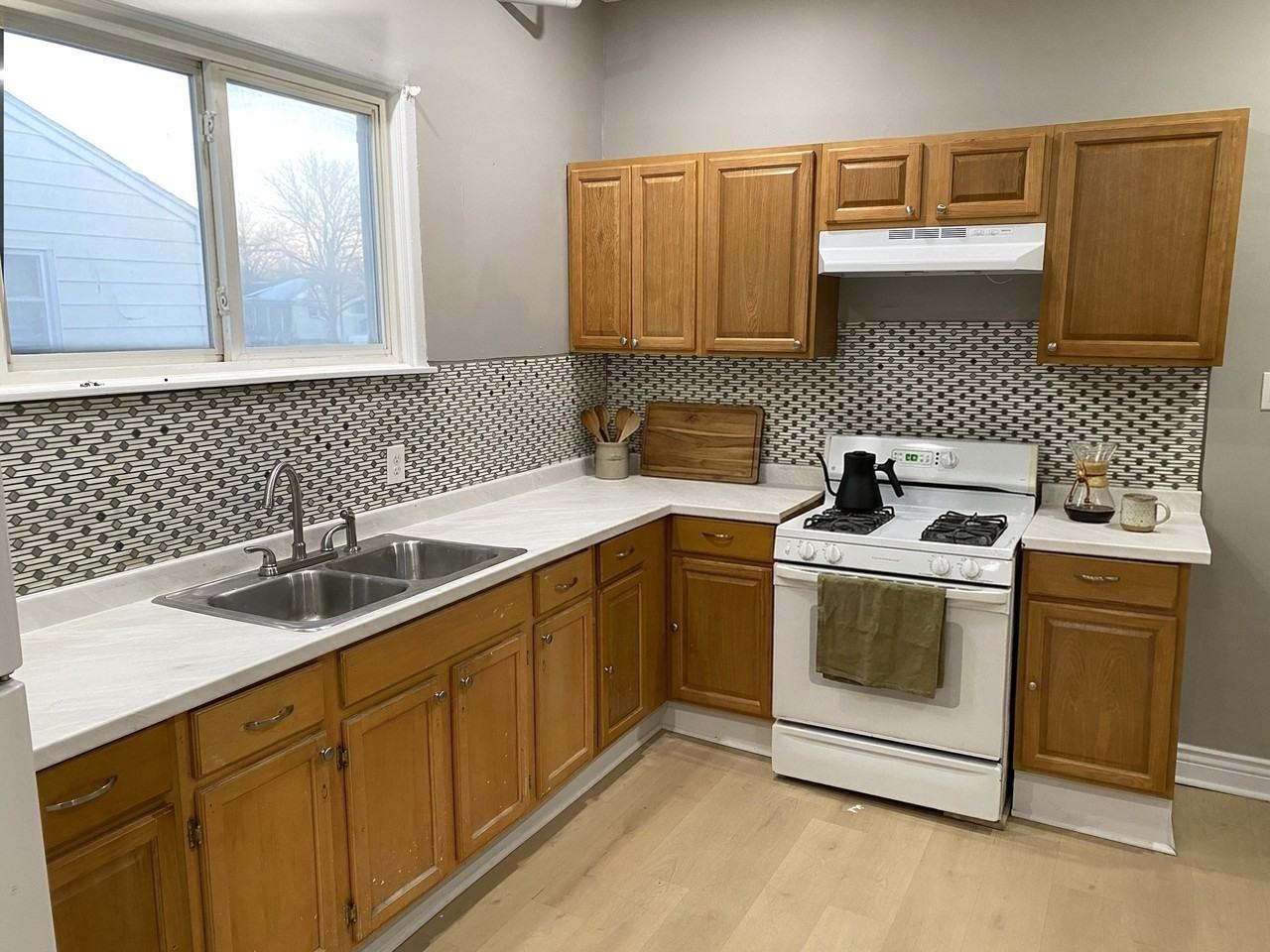 239 West Ave #2 - Photo 4 of 11