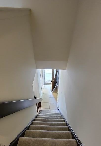 1605 Bromley Est - Photo 5 of 18
