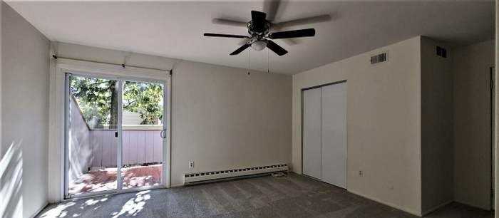1605 Bromley Est - Photo 6 of 18