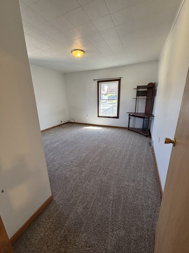 199 Agate St #D - Photo 7 of 18