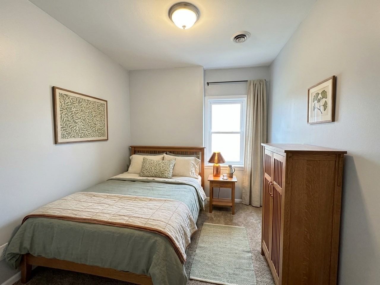 243 Niagara St #3 - Photo 4 of 9